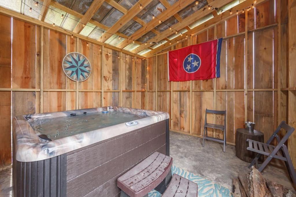 Romantic A-Frame Private Hottub Firepit Neargsmnp Sevierville Eksteriør billede